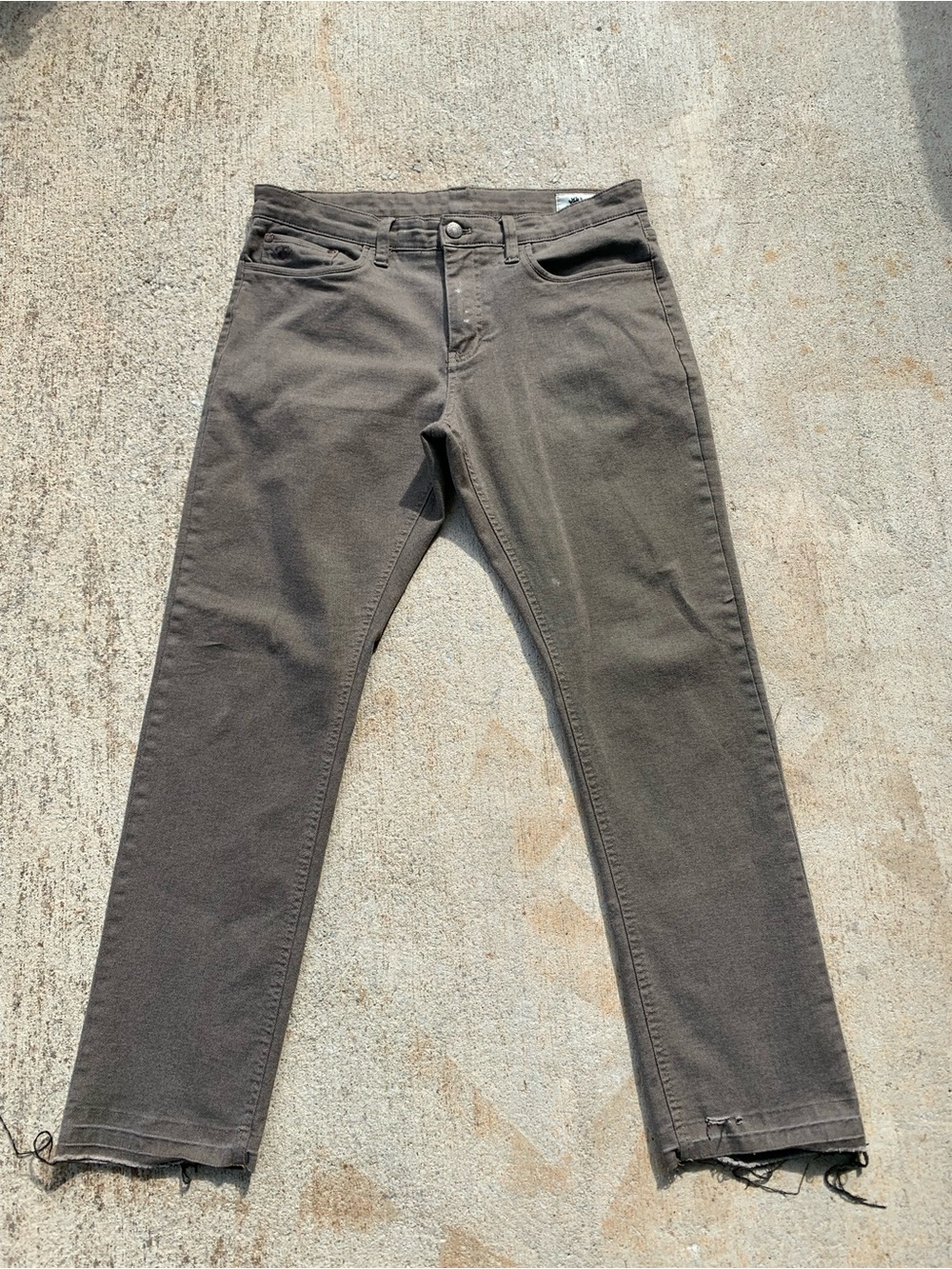 English Laundry Men's Chinos in Brown
